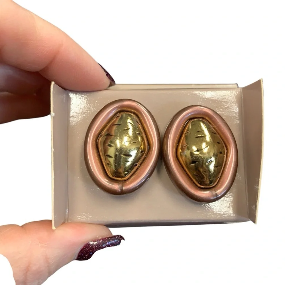 Avon “Fresco Colors” clip earrings pink/goldtone NIB 1989